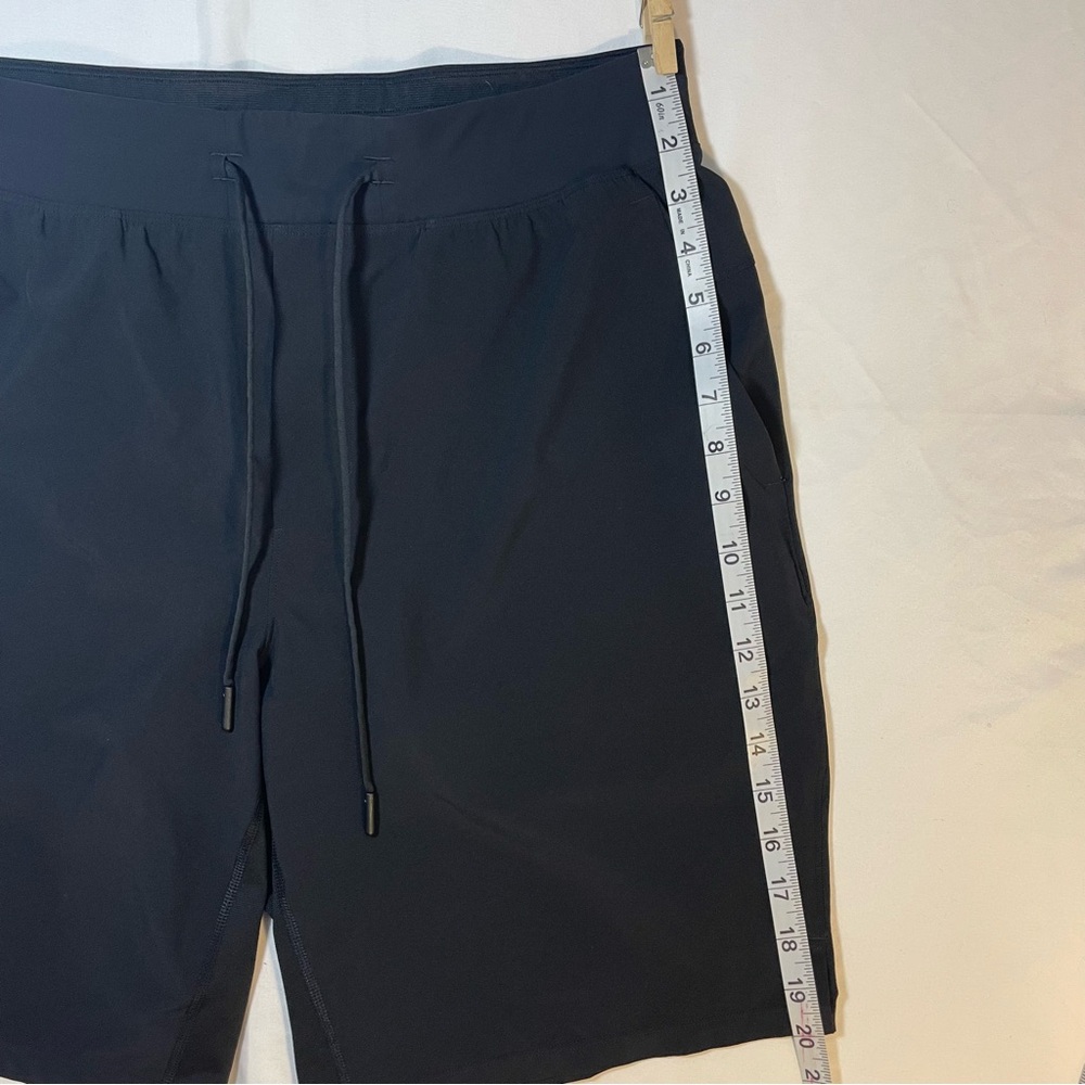 lululemon athletica Black Athletic Shorts with Liner - Picture 3 of 8